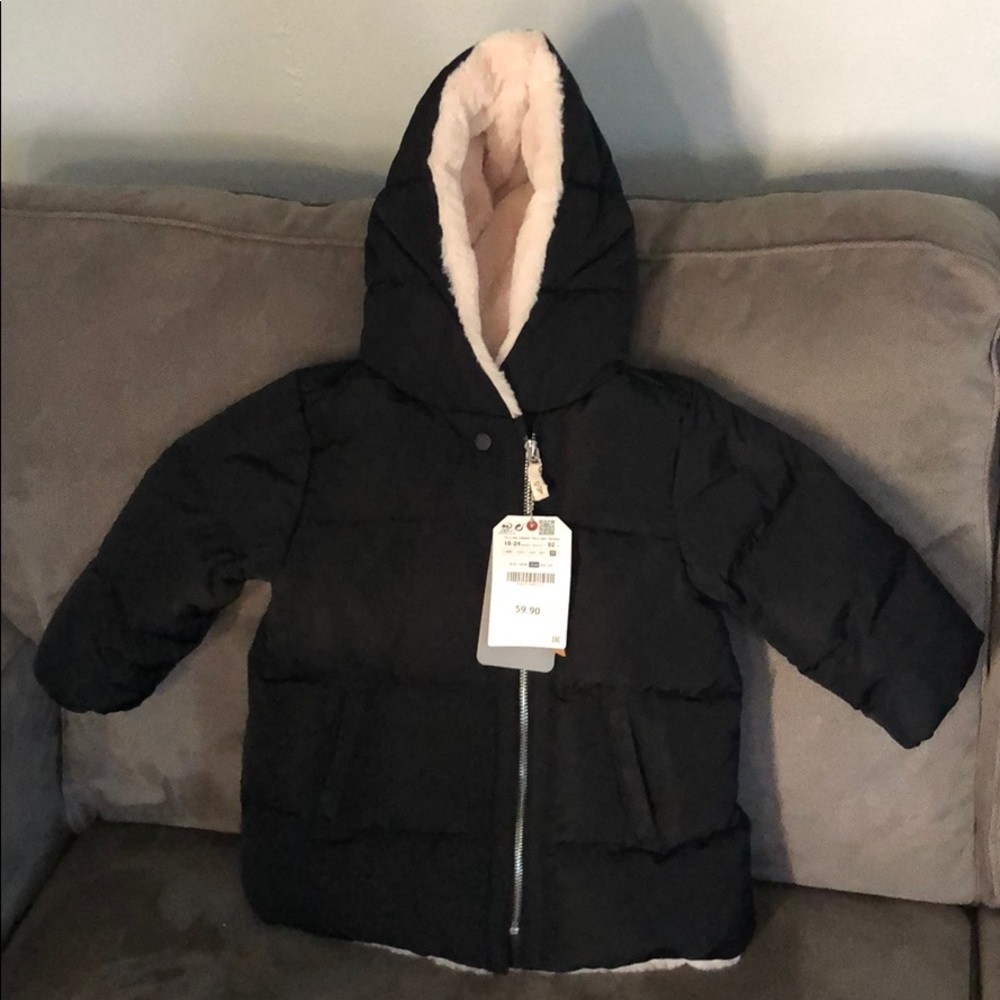BRAND NEW Black Zara puffer jacket 🧥
